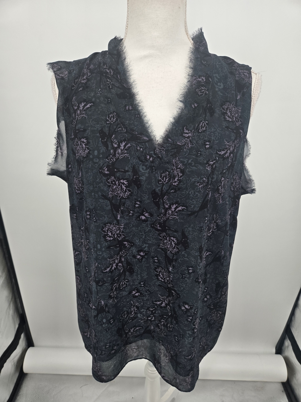 CAbi Dark Teal Green Floral Sleeveless V-Neck Top Eyelash Lace Large (7733)